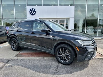 Used 2024 Volkswagen Tiguan SE