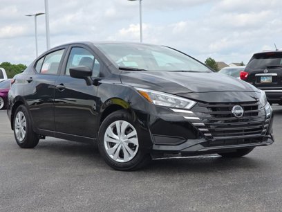 New 2025 Nissan Versa S w/ Trunk Package