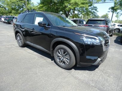 New 2025 Nissan Pathfinder SV w/ Cargo Package