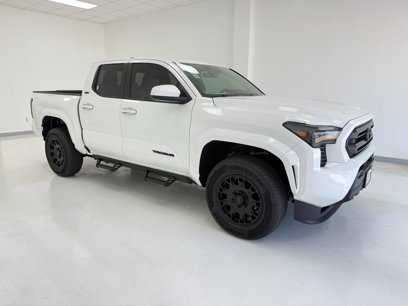 New 2025 Toyota Tacoma SR5