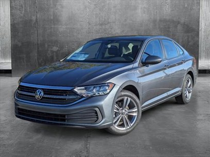 New 2024 Volkswagen Jetta SE w/ Panoramic Sunroof Package
