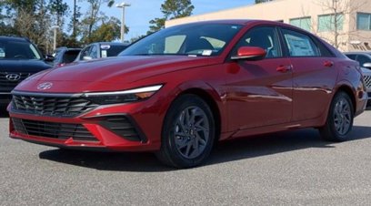 New 2025 Hyundai Elantra Sport