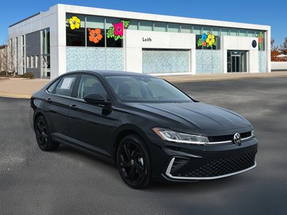 Certified 2025 Volkswagen Jetta SE w/ Black Wheel Package