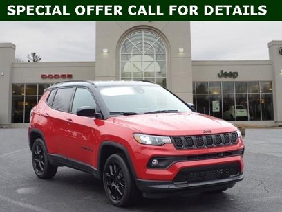 New 2023 Jeep Compass Altitude w/ Convenience Group