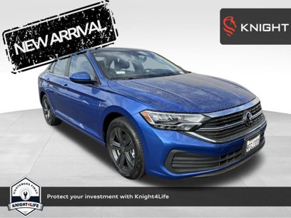 Used 2024 Volkswagen Jetta SE w/ Panoramic Sunroof Package