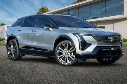 New 2025 Cadillac Optiq Sport 2 w/ LPO, Floor Liner Package