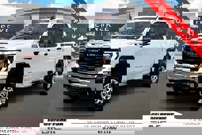 New 2025 GMC Sierra 2500 Pro w/ Convenience Package