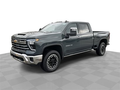 Used 2025 Chevrolet Silverado 2500 LTZ w/ LTZ Premium Package