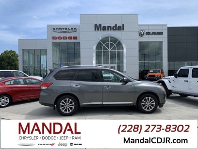 Used 2015 Nissan Pathfinder SL