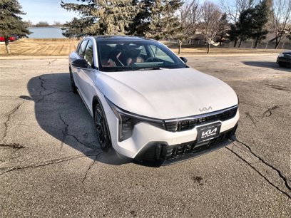 New 2025 Kia K4 GT-Line w/ GT-Line Premium Package