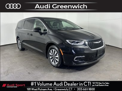 Used 2023 Chrysler Pacifica Touring-L