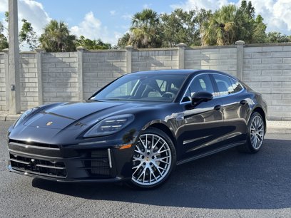 New 2025 Porsche Panamera 4