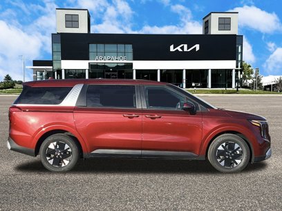 New 2025 Kia Carnival LXS