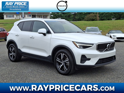Certified 2025 Volvo XC40 B5 Core