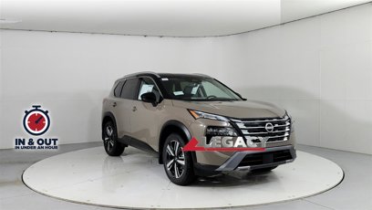 New 2025 Nissan Rogue SL