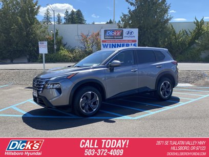 Used 2024 Nissan Rogue SV