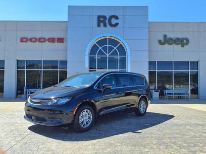 New 2025 Chrysler Voyager LX