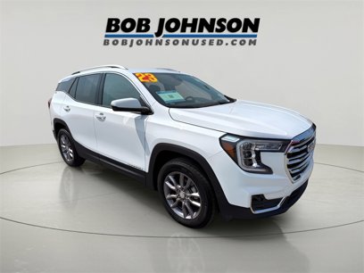Used 2023 GMC Terrain SLT w/ LPO, Floor Liner Package