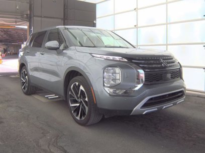 Used 2024 Mitsubishi Outlander SE