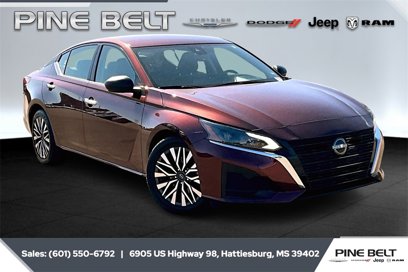 Used 2024 Nissan Altima 2.5 SV