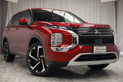 Used 2024 Mitsubishi Outlander SE