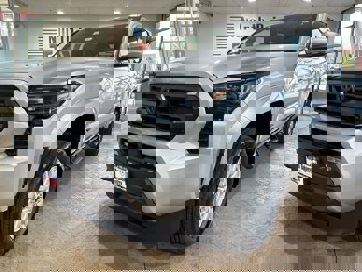 New 2025 Toyota Tacoma SR5
