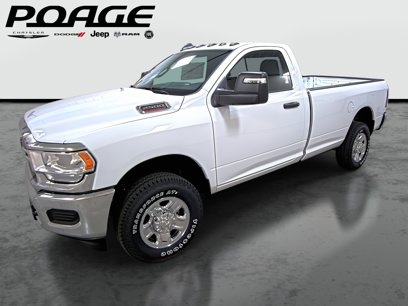 New 2024 RAM 2500 Tradesman w/ Chrome Appearance Group