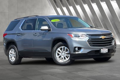 Used 2021 Chevrolet Traverse LT