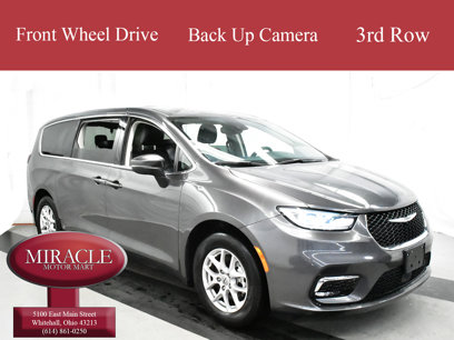Used 2023 Chrysler Pacifica Touring-L