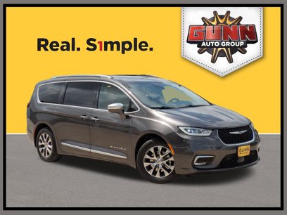 Used 2021 Chrysler Pacifica Pinnacle