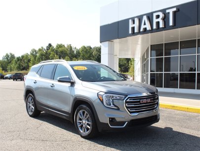 Used 2024 GMC Terrain SLT w/ Infotainment Package II