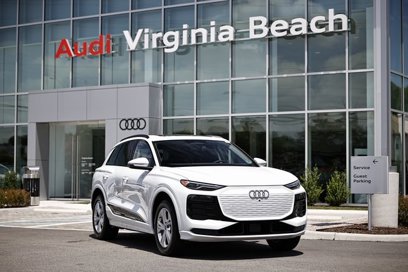 New 2025 Audi Q6 e-tron Premium