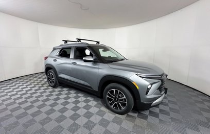 New 2025 Chevrolet TrailBlazer LT w/ Convenience Package