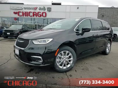 New 2025 Chrysler Pacifica Select