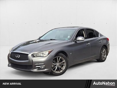 Used 2017 INFINITI Q50 Signature Edition w/ All Weather Package (L93)