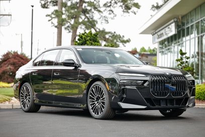 New 2025 BMW 740i w/ Executive Package