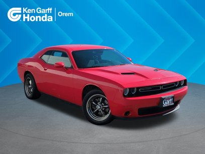 Used 2016 Dodge Challenger SXT