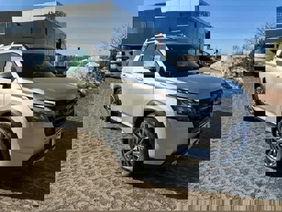 New 2025 Nissan Pathfinder SL w/ SL Premium Package