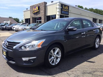 Used 2013 Nissan Altima 2.5 SL w/ Technology Pkg