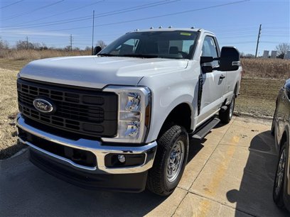 New 2025 Ford F250 XLT w/ FX4 Off-Road Package