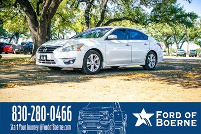 Used 2015 Nissan Altima 2.5 SL w/ Technology Package