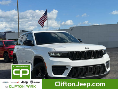 Used 2023 Jeep Grand Cherokee Altitude