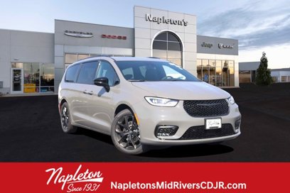 New 2025 Chrysler Pacifica Limited