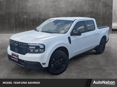 New 2024 Ford Maverick Lariat w/ Black Appearance Package