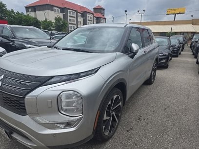 Used 2024 Mitsubishi Outlander SE