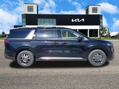 New 2025 Kia Carnival SX