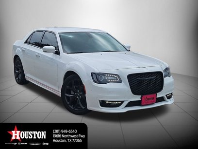Used 2022 Chrysler 300 Touring L