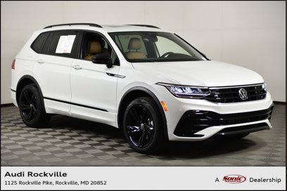 Used 2024 Volkswagen Tiguan SE R-Line