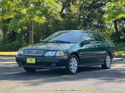 Used 2000 Volvo V40