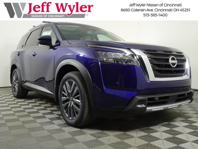 New 2025 Nissan Pathfinder SL w/ SL Premium Package